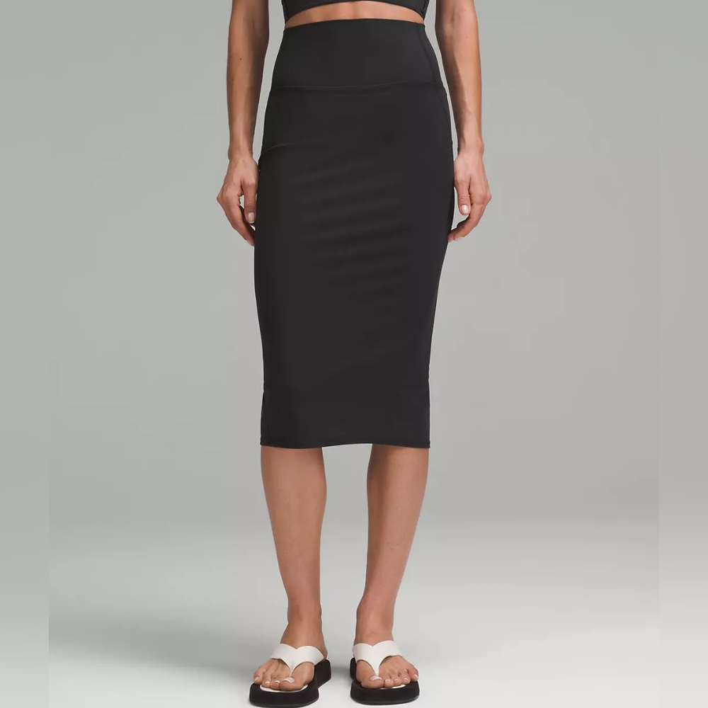 Lululemon Black Pencil Nulu Slim-Fit High-Rise Skirt